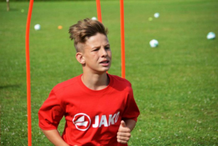 Ilustračný obrázok k článku Tomáš (13) sa pre futbal narodil: Mladý talent zo Spišskej si všimol skaut Arsenalu Londýn!
