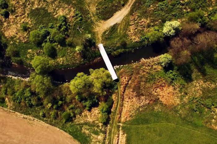 Ilustračný obrázok k článku VIDEO: Úchvatné letecké zábery tajomného miesta. Unikátny most neďaleko Zvolena v 4K rozlíšení!