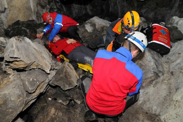 Ilustračný obrázok k článku Veľké nešťastie v Tatrách. Horolezca z Poľska zasiahla kamenná lavína!