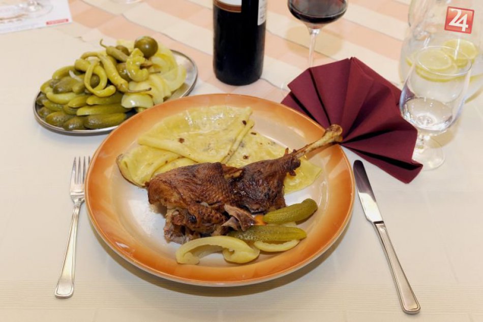 Ilustračný obrázok k článku SVET O SLOVENSKU: Čo jedia na štedrú večeru naši susedia?