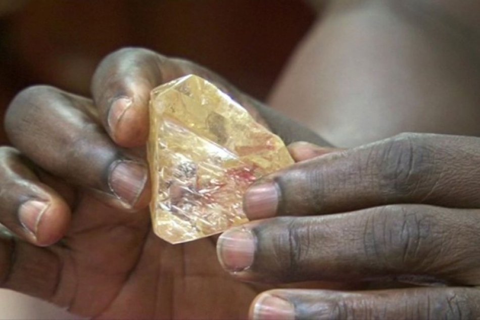Ilustračný obrázok k článku KURIOZITA DŇA: Kresťanský duchovný našiel jeden z najväčších diamantov na svete