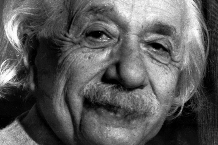 Ilustračný obrázok k článku RANNÁ ŠTVORKA: Pred 62 rokmi zomrel Albert Einstein, meniny oslavuje Valér