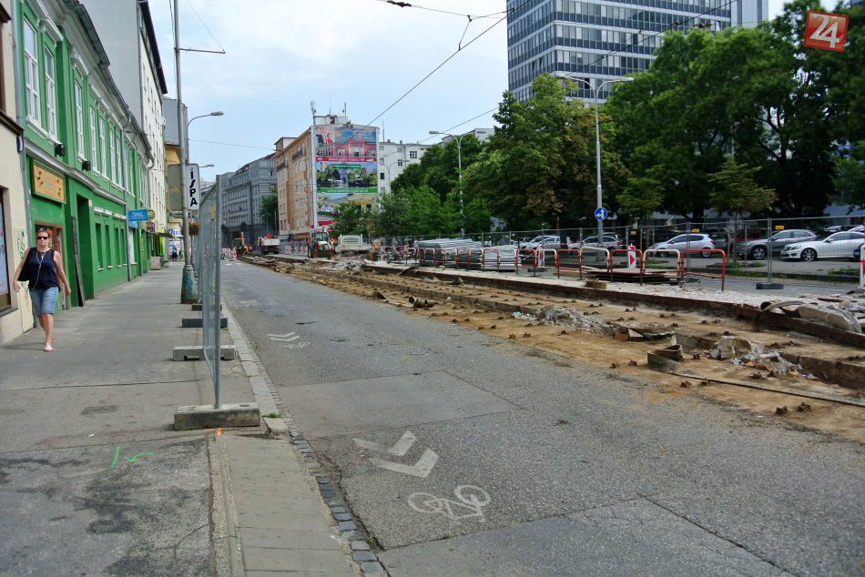 Ilustračný obrázok k článku Ministerstvo dopravy žiada zastaviť rekonštrukciu električkovej trate na Špitálskej ulici