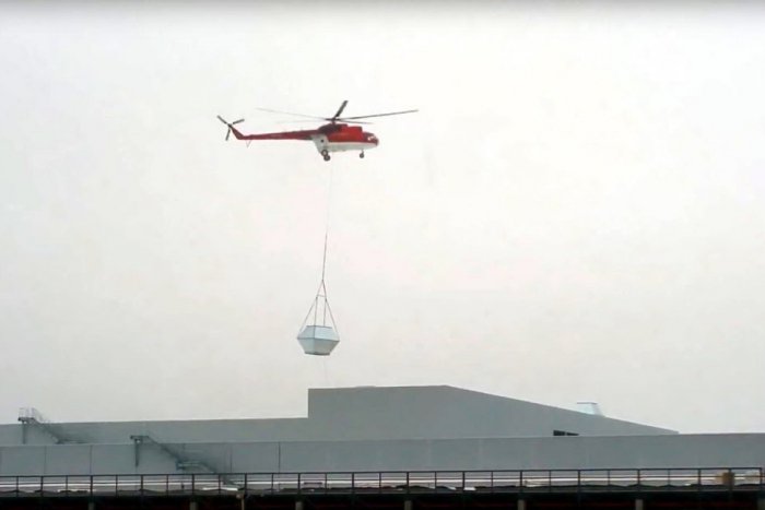 Ilustračný obrázok k článku VIDEO: Pri stavbe automobilky Jaguar Land Rover v Nitre v nasadení aj vrtuľník