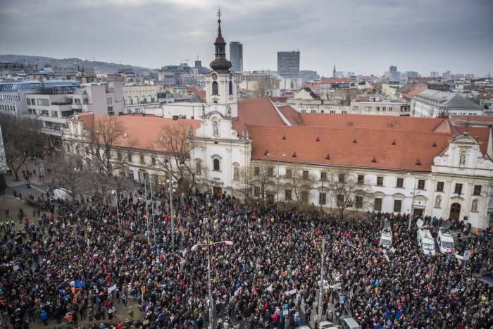 Ilustračný obrázok k článku Slováci znova vyšli do ulíc: Najlepšie FOTKY zo zhromaždení a pochodov