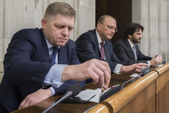 Ilustračný obrázok k článku Expremiér Fico bude sedieť v hospodárskom výbore: Kaliňák v ústavnoprávnom