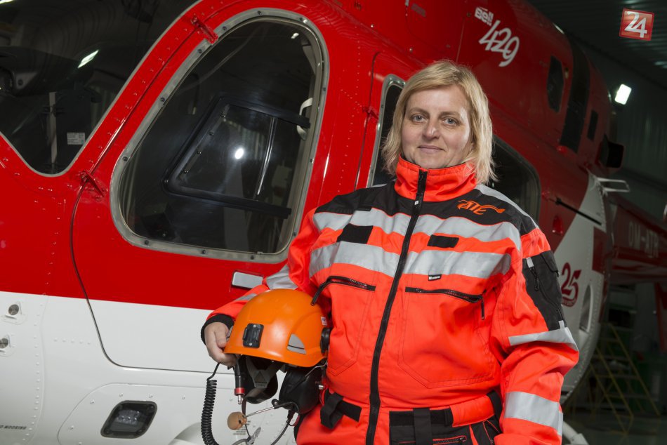 Pri Banskej Bystrici sa zrútil záchranársky vrtuľník