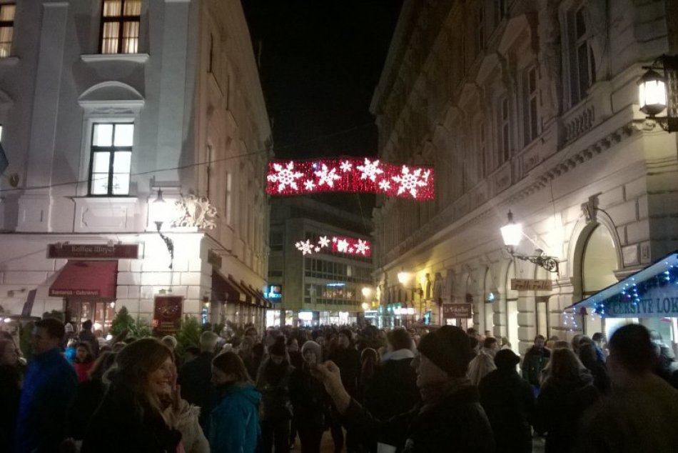 Otvorenie vianočných trhov v Bratislave