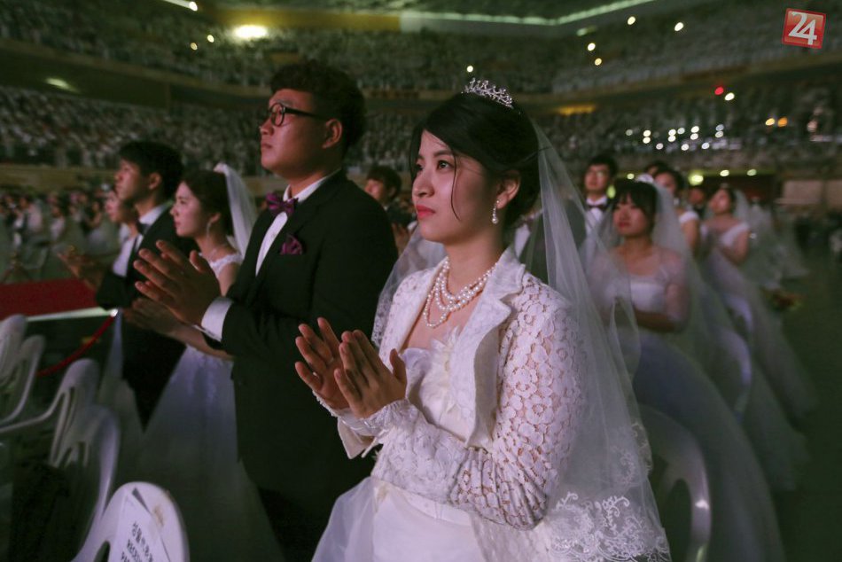 V Južnej Kórei sa hromadne zosobášilo 4-tisíc párov!