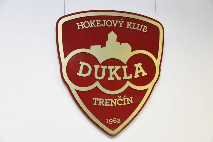 Ilustračný obrázok ku kvízu Ako dobre sa vyznáte v histórii klubu Dukla Trenčín?