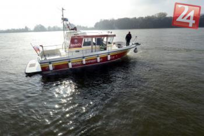 Ilustračný obrázok k článku Hasiči v pohotovosti: Na Dunaji sa potápa loď!