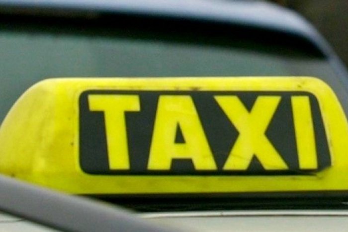 Ilustračný obrázok k článku Sociálne taxíky v Žiari hitom: Po roku takmer 10 000 jázd, chystá mesto zmeny?