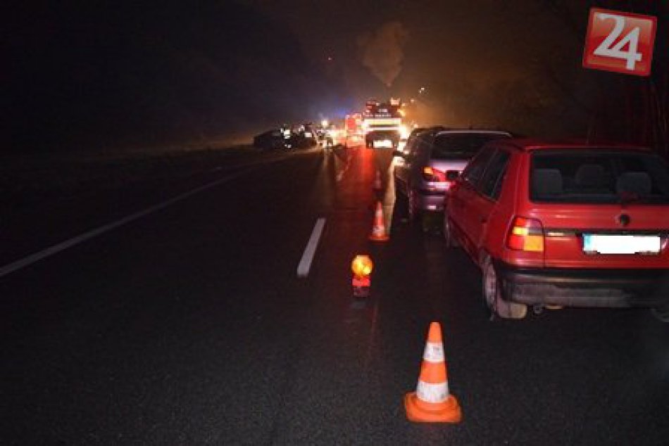 Ilustračný obrázok k článku Tragickú nehodu na diaľnici vyšetrujú vojenskí policajti: Po zrážke vyhasol život chodca