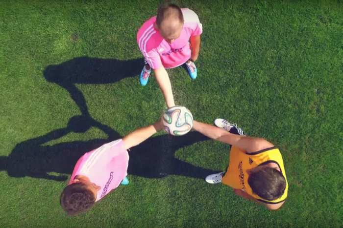 Ilustračný obrázok k článku Prešovčania to s futbalovou loptou jednoducho vedia: Na trávniku predviedli vymakané parádičky! VIDEO