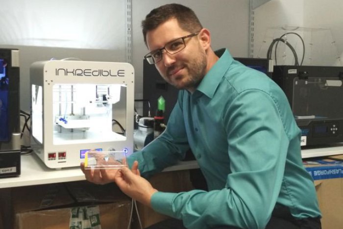 Ilustračný obrázok k článku Budúcnosť medicíny: V Bratislave dokážu na 3D biotlačiarni vytlačiť živé bunky!