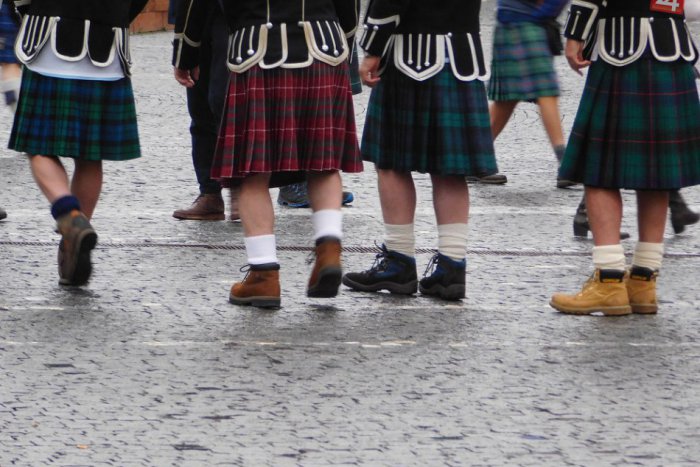Ilustračný obrázok k článku Z REGIÓNOV: Ako si užívali Škóti v sukniach náš malý Rím?