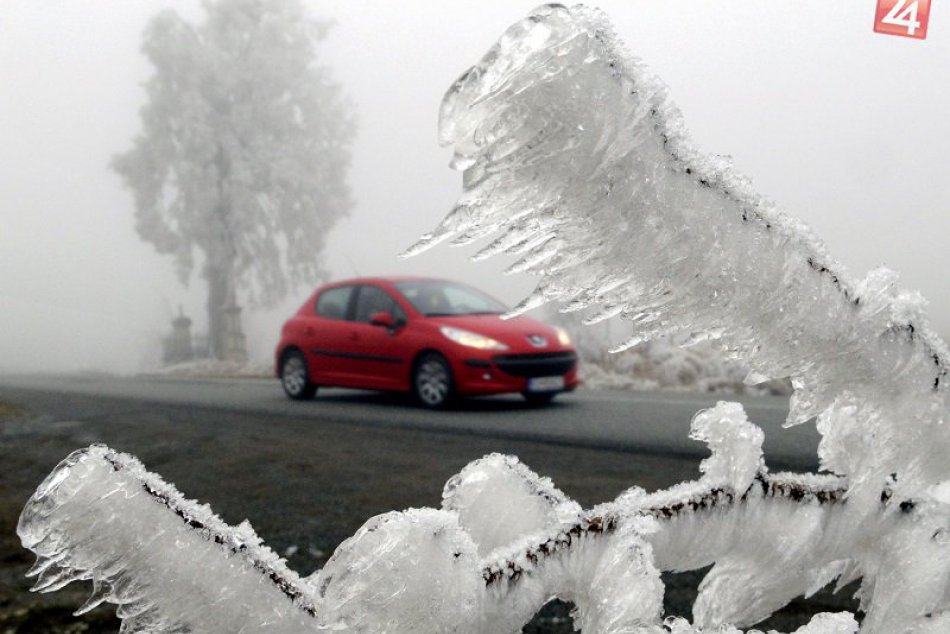 Ilustračný obrázok k článku Zima sa ešte nevzdáva: Blíži sa vlna sneženia a tuhé mrazy