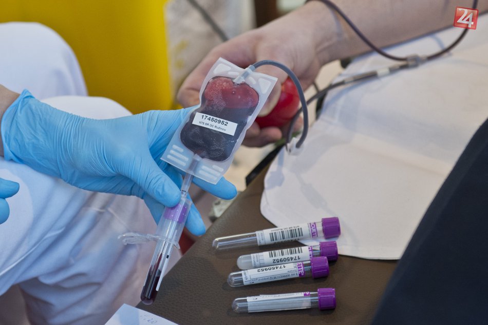 Ilustračný obrázok k článku Valentínska kvapka krvi: Ľudia darovali približne 2000 litrov najvzácnejšej tekutiny