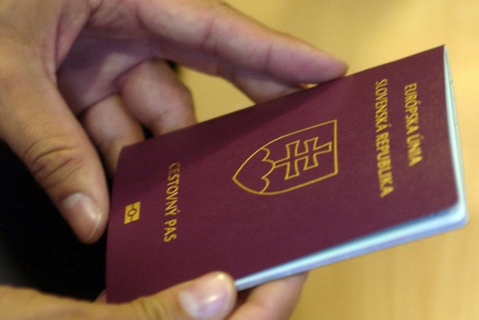 Ilustračný obrázok k článku O slovenský pas prišlo doteraz 2273 ľudí: Dôvodom je zákon o štátnom občianstve