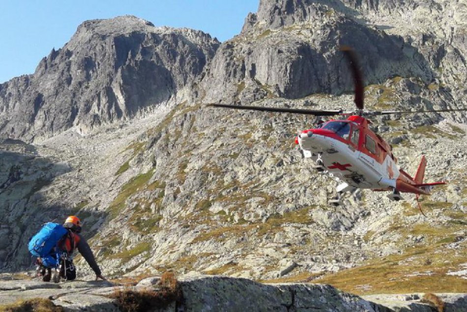 Ilustračný obrázok k článku Tri pády horolezcov v Tatrách: Tri akcie záchranárov a poradovník na vrtuľník