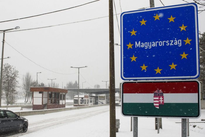 Ilustračný obrázok k článku Maďarsko na hraniciach so Slovenskom nasadilo stovku vojakov