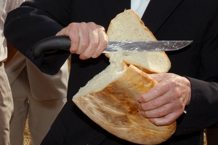Ilustračný obrázok k článku SVET O SLOVENSKU: Keď Kórejčan pečie náš chlieb…