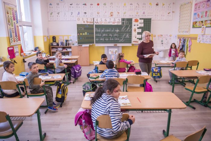 Ilustračný obrázok k článku Hľadá sa Učiteľ Slovenska: Do prvého ročníka súťaže sa prihlásilo 100 pedagógov