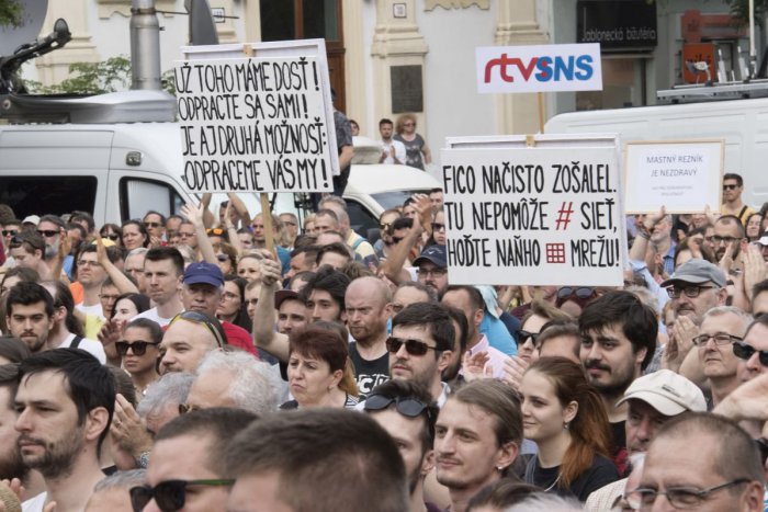 Ilustračný obrázok k článku Slováci opäť vyšli do ulíc: FOTOGRAFIE z protestných zhromaždení