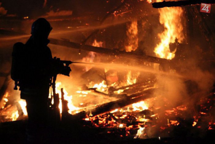 Ilustračný obrázok k článku V Kolárove zaúradoval rozsiahly požiar: Zlikvidoval firmu na výrobu parkiet