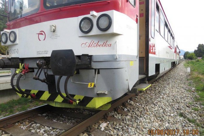 Ilustračný obrázok k článku Zrážky s vlakom neprežili dvaja ľudia: Týždeň na železniciach bol tragický