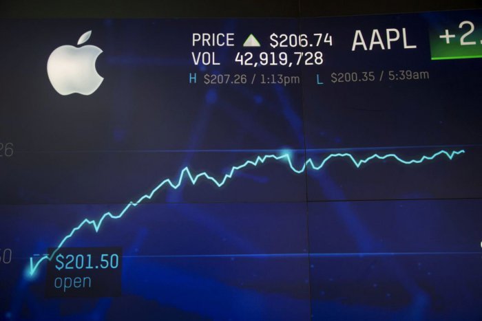 Ilustračný obrázok k článku Apple začínal v garáži: Je prvou americkou firmou, ktorej hodnota dosiahla bilión dolárov
