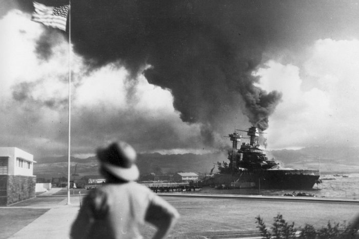 Ilustračný obrázok k článku RANNÁ ŠTVORKA: Od útoku na Pearl Harbor uplynulo 77 rokov, meniny má Ambróz