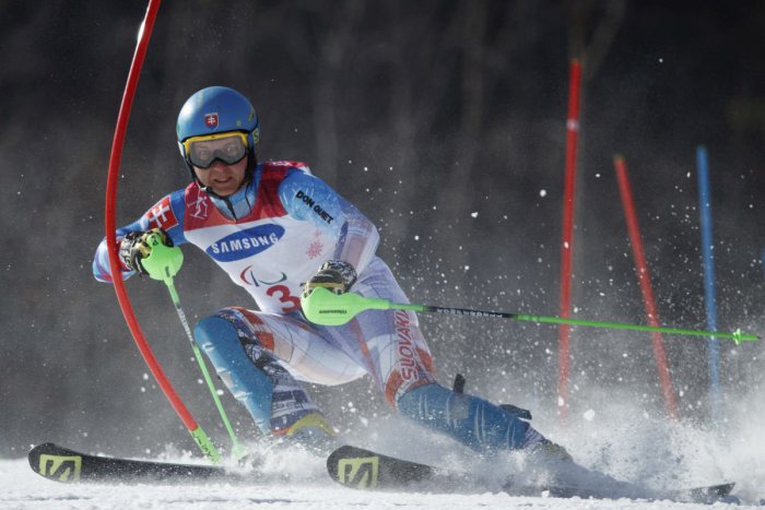 Ilustračný obrázok k článku Slalom zrakovo znevýhodnených: Zlatého Kraka diskvalifikovali, striebro Harausa