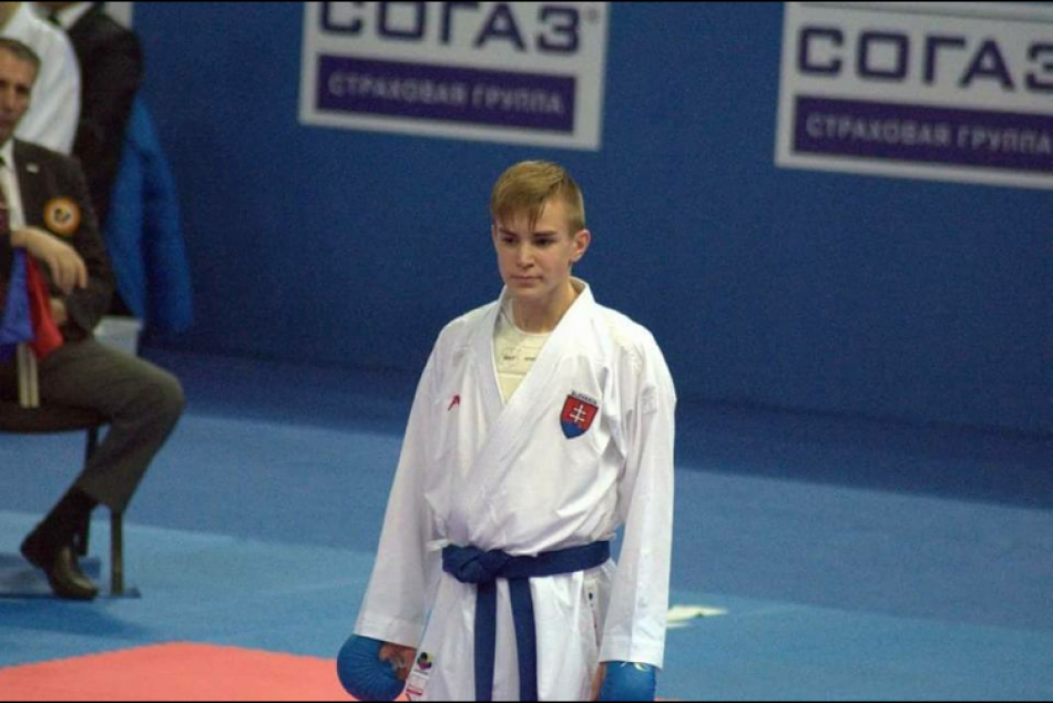 Ilustračný obrázok k článku Úspešný mladý športovec: Marošovi Janovčíkovi učarovalo karate, vyspovedali sme ho