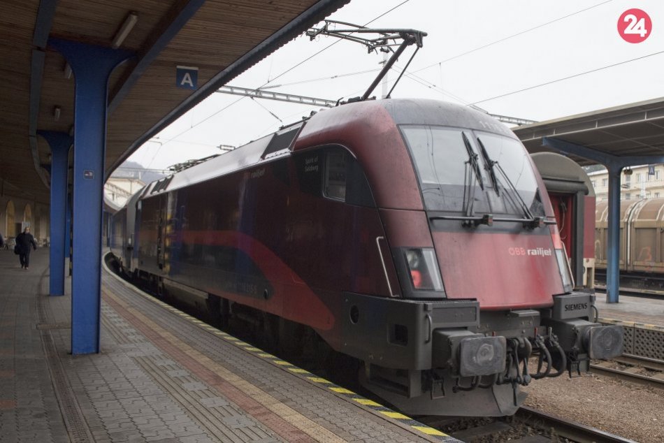 Ilustračný obrázok k článku Medzi Bratislavou a Prahou bude premávať nový pár luxusných vlakov vybavený kinom