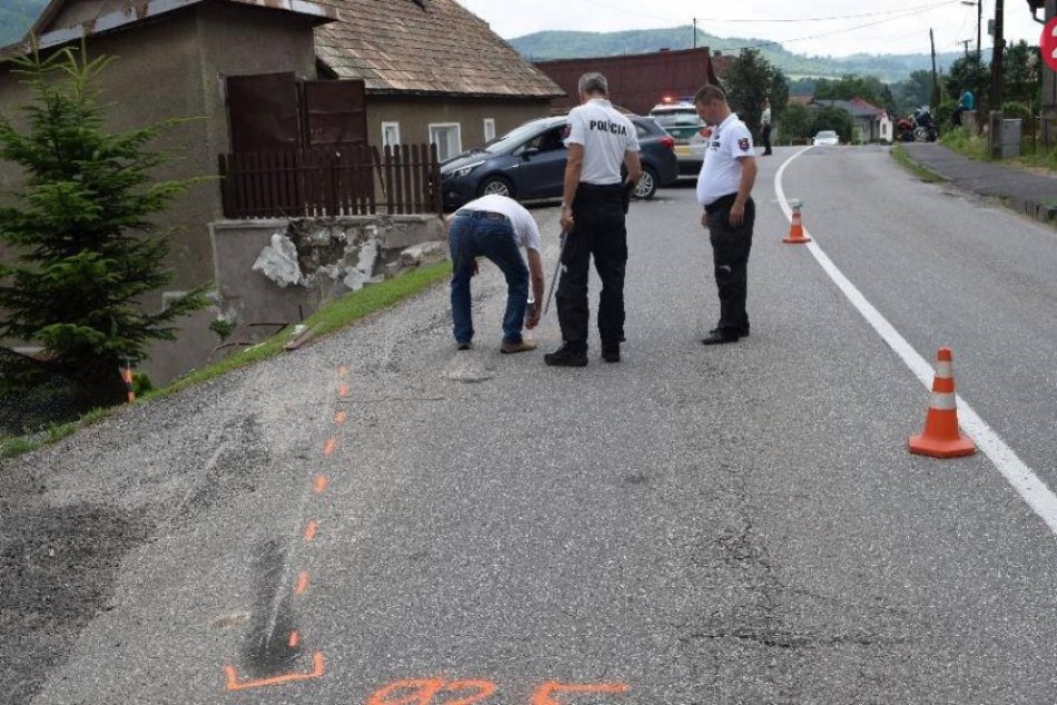 Ilustračný obrázok k článku Tragická nehoda na južnom Slovensku: Motorkár (†38) vpálil do múru, nemal šancu, FOTO