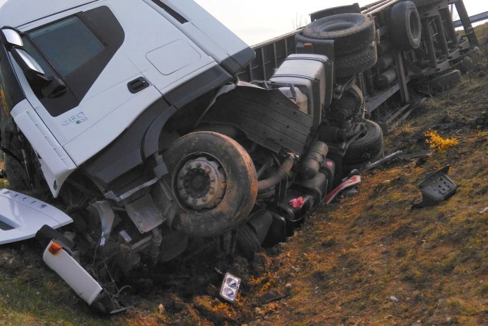Ilustračný obrázok k článku Tragické správy z Maďarska: Vodič slovenského kamióna neprežil nehodu pri Miškovci