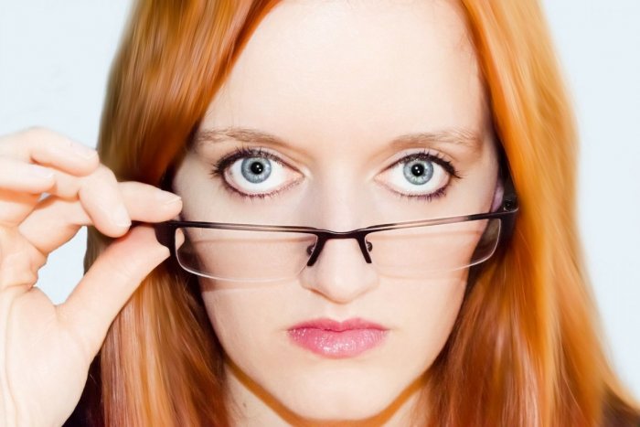 Ilustračný obrázok k článku Mladých trápi krátkozrakosť, starší potrebujú okuliare na čítanie: Zrak ochráni prevencia
