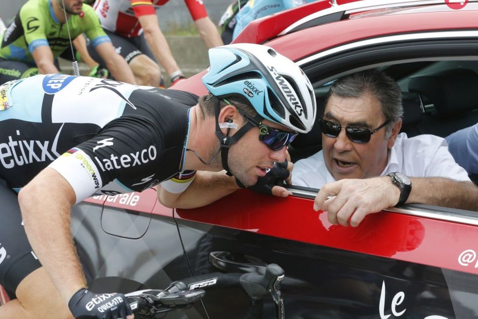 Ilustračný obrázok k článku Cyklistická legenda leží na JIS: Päťnásobný víťaz Tour de France s vážnym poranením hlavy