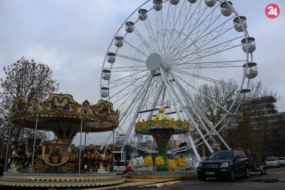 Ilustračný obrázok k článku Dominantou Ružinovských adventných trhov sa stane 33 metrov vysoké ruské kolo