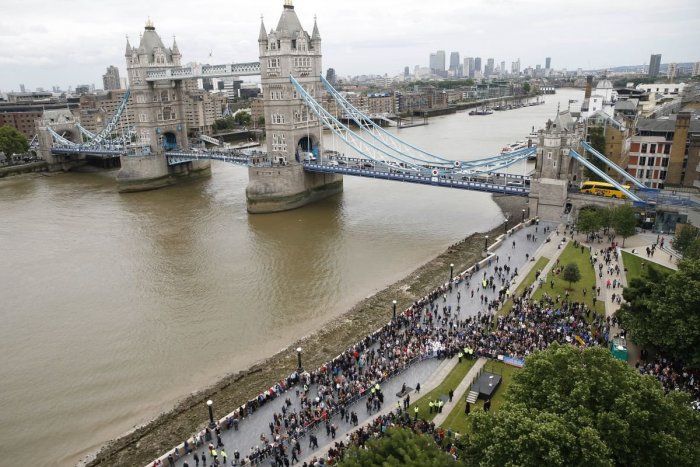 Ilustračný obrázok k článku Útok nožom na London Bridge polícia posudzuje ako terorizmus: Útočník mal atrapu výbušniny