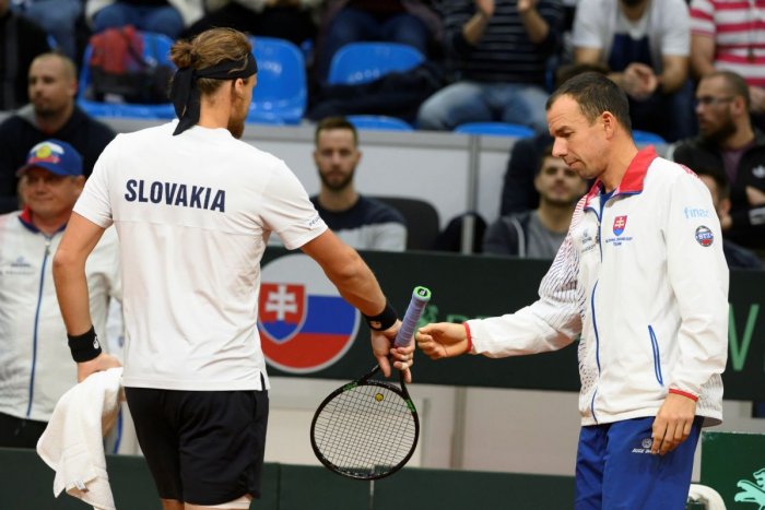 Ilustračný obrázok k článku Slováci na pokraji prehry s "veľkými" bratmi: Dokážu ešte v Davis Cupe nemožné? FOTO