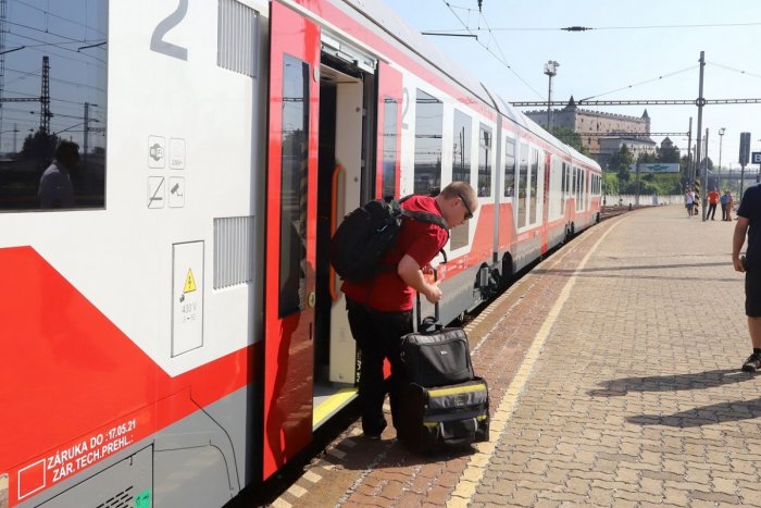 Ilustračný obrázok k článku Priamo do Álp! Po Česku sa vlakmi dostaneme ešte ďalej, železnice obnovujú dopravu