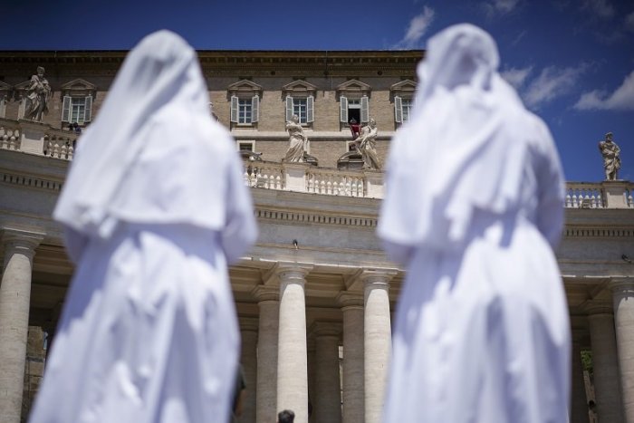 Ilustračný obrázok k článku Škandál vo Vatikáne: Z mníšok prostitútky, sestrám odopierali lekárov i teplé oblečenie
