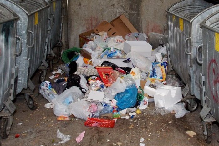 Ilustračný obrázok k článku Sme čoraz väčší SMETIARI! Denne Slovák vyhodí viac ako kilo odpadu