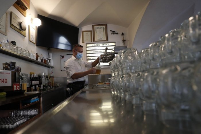 Ilustračný obrázok k článku Zúfalé príbehy krčmárov trhajú srdce. Nemáme už z čoho žiť! Sme krajina hladu a chudoby