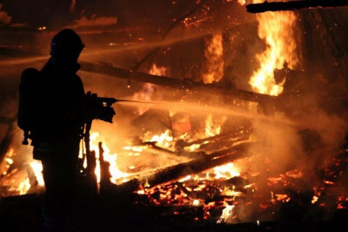 Ilustračný obrázok k článku Veľká rodinná tragédia v Trenčianskej Teplej: Rodičia zhoreli v dome zaživa