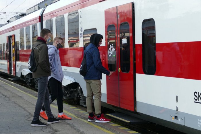 Ilustračný obrázok k článku ZSSK obnovuje cestovný poriadok. S ktorými vlakmi môžete opäť počítať?