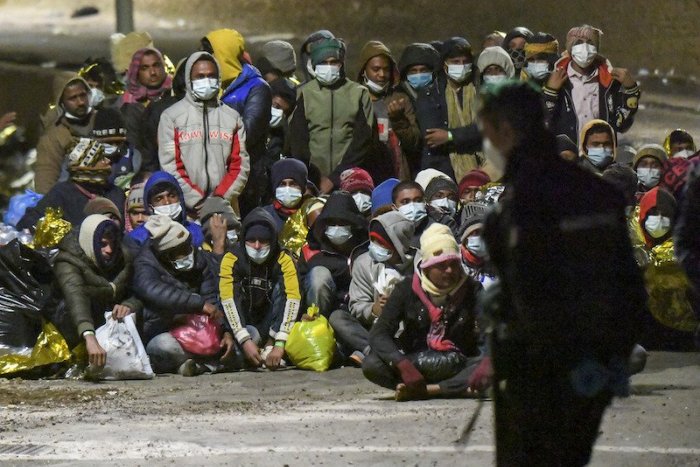 Ilustračný obrázok k článku SVET O SLOVENSKU: Brusel chce znovu prerozdeľovať migrantov. Vezmeme ich?