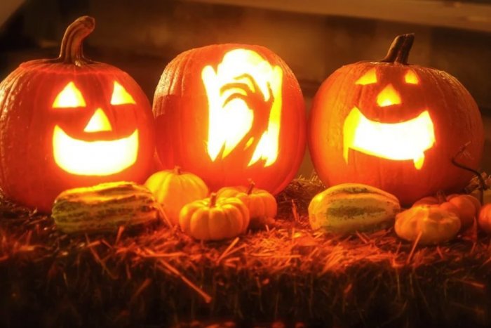 Ilustračný obrázok k článku Ako si BEZPEČNE vyrezať halloweensku tekvicu? Stačí vám šikovná vychytávka, VIDEO